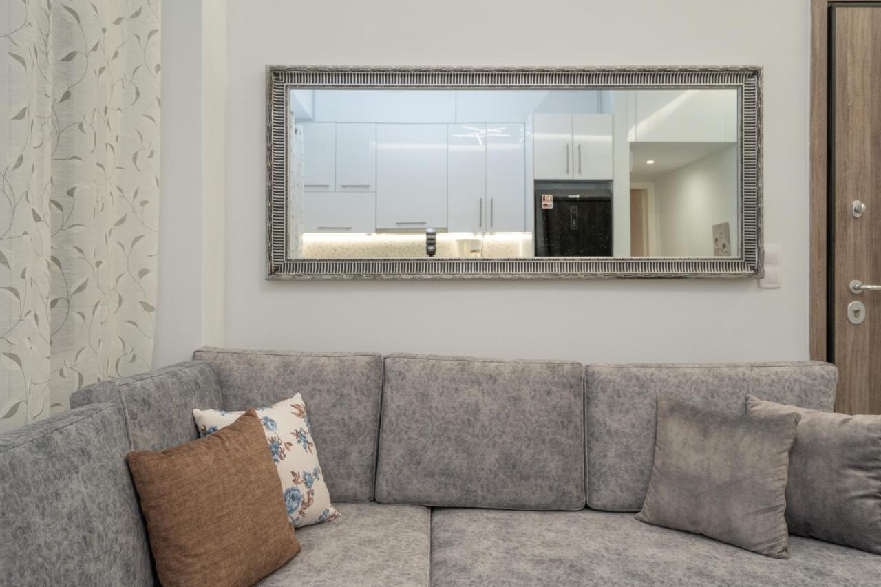 Comfy Apt Next To Metro Athens Luaran gambar